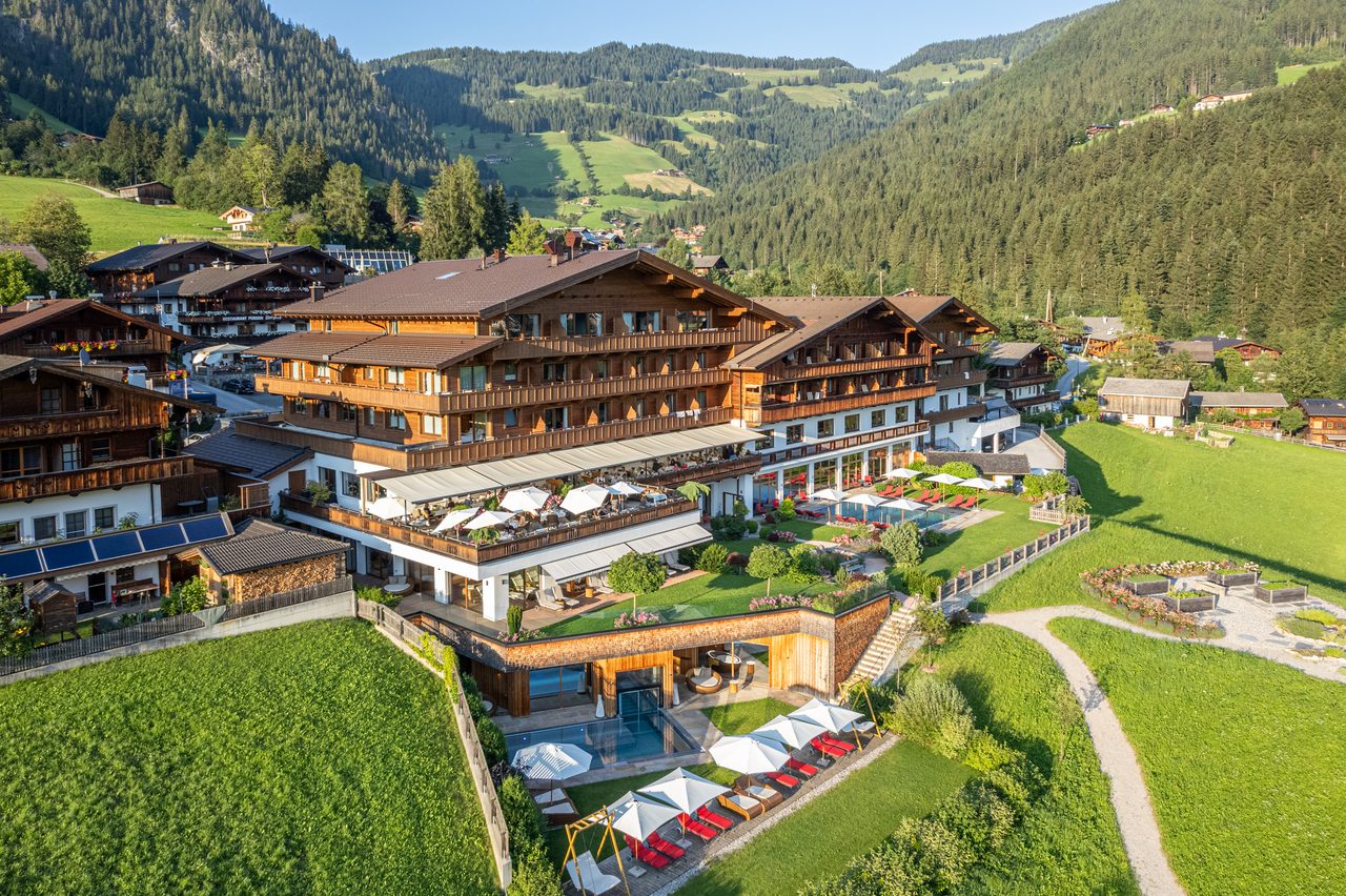 Hotel Alpbacherhof buitenaanzicht